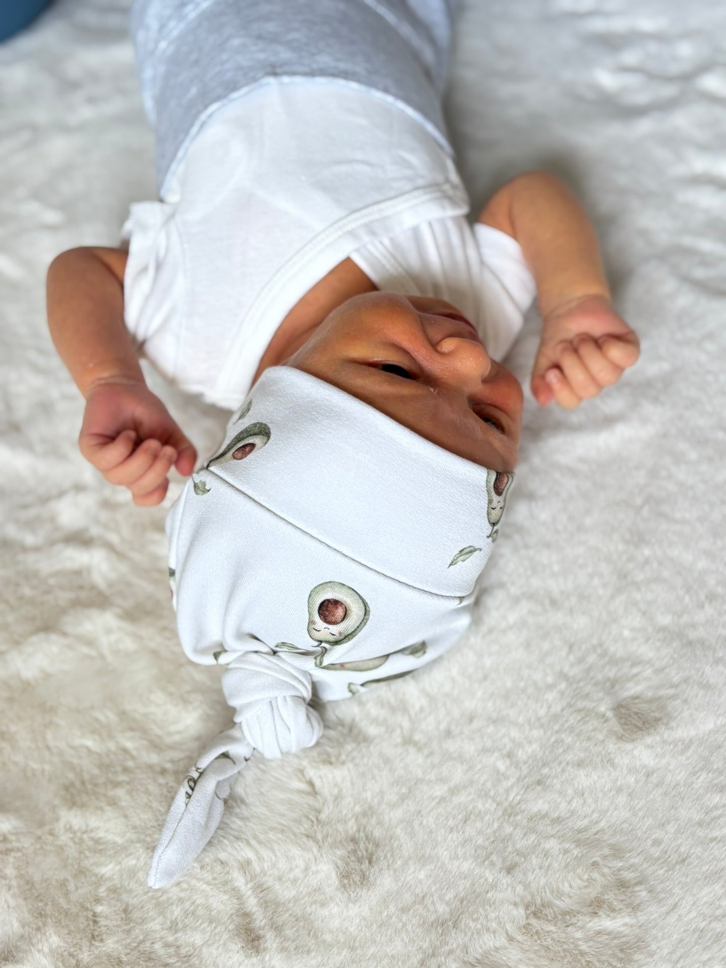 Čepička s uzlíkem "Bunny" - PDF střih